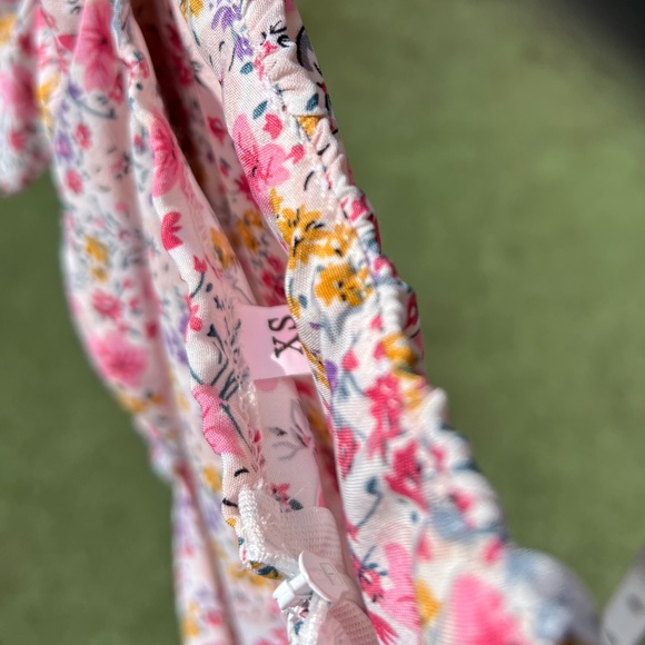 Flutter-Sleeve Garden Floral Dress with Apron Tie-Back - Picture 11 of 16